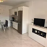 Ocean View With Breathtaking Sea View, Family Friendly, Terrace, Wifi, Sat-tv Апартаменти