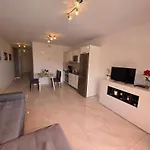 Апартаменти Ocean View With Breathtaking Sea View, Family Friendly, Terrace, Wifi, Sat-tv *