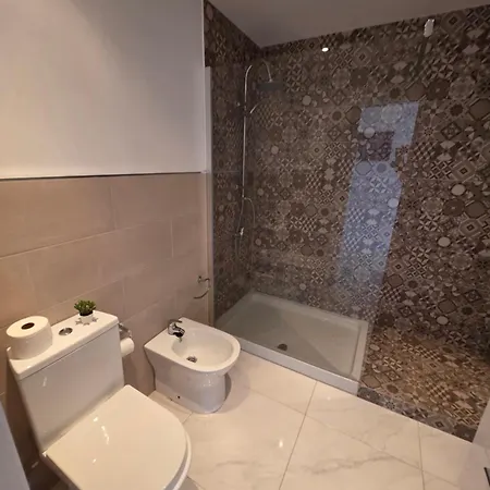 아파트 Ocean View With Breathtaking Sea View, Family Friendly, Terrace, Wifi, Sat-tv *