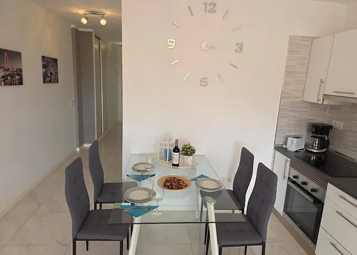 Апартаменти Ocean View With Breathtaking Sea View, Family Friendly, Terrace, Wifi, Sat-tv *