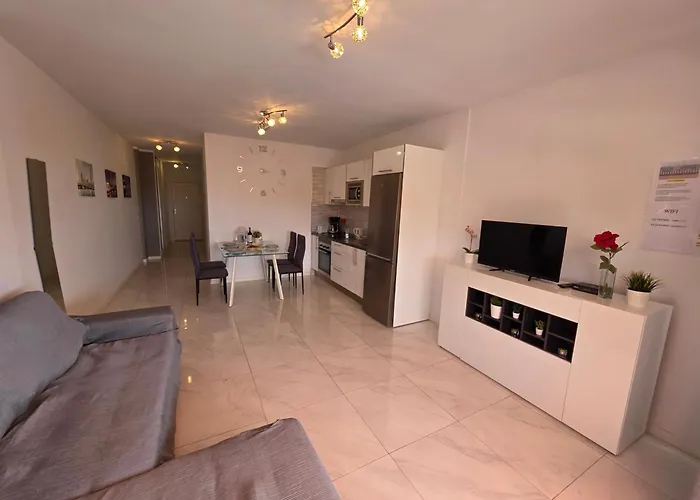 Апартаменти Ocean View With Breathtaking Sea View, Family Friendly, Terrace, Wifi, Sat-tv *